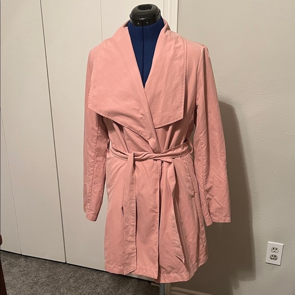 Love Tree Wrap Pink Trench Coat (no buttons) w/ Strap to close. 2 Pockets | Sz L - Picture 2 of 11